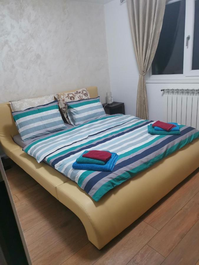 Arka Apartment Craiova Dış mekan fotoğraf