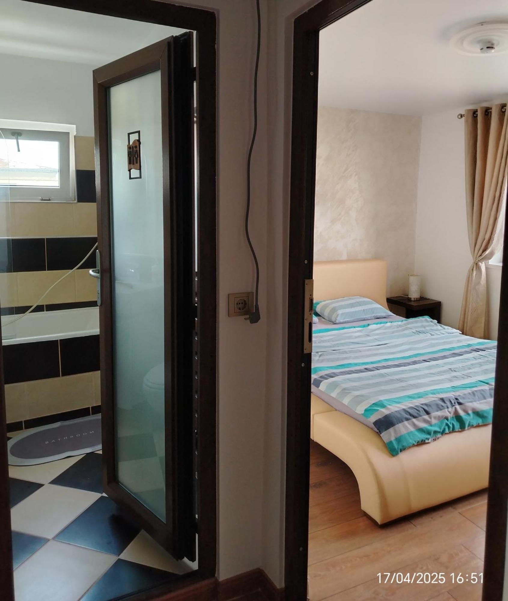 Arka Apartment Craiova Dış mekan fotoğraf